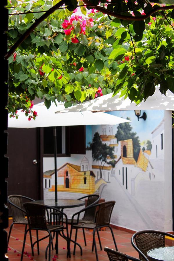 Hotel Colonial San Felipe Giron Exterior photo