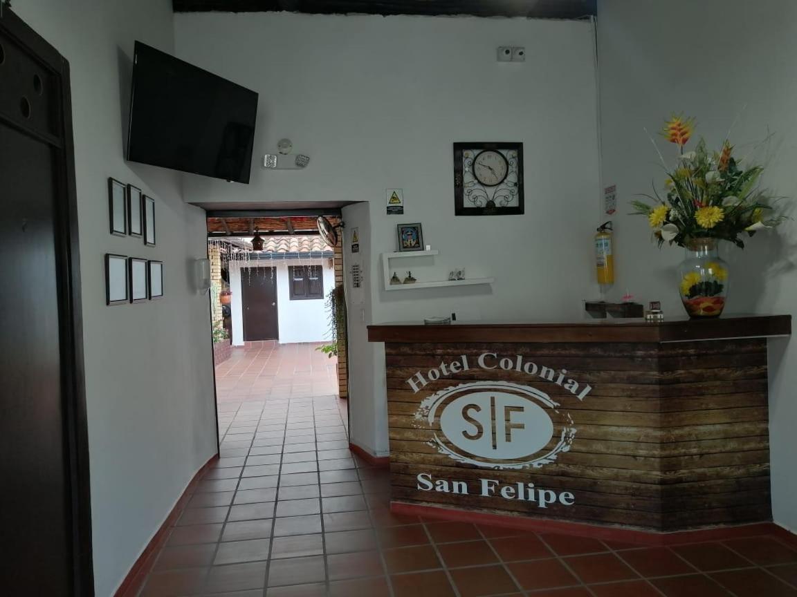 Hotel Colonial San Felipe Giron Exterior photo