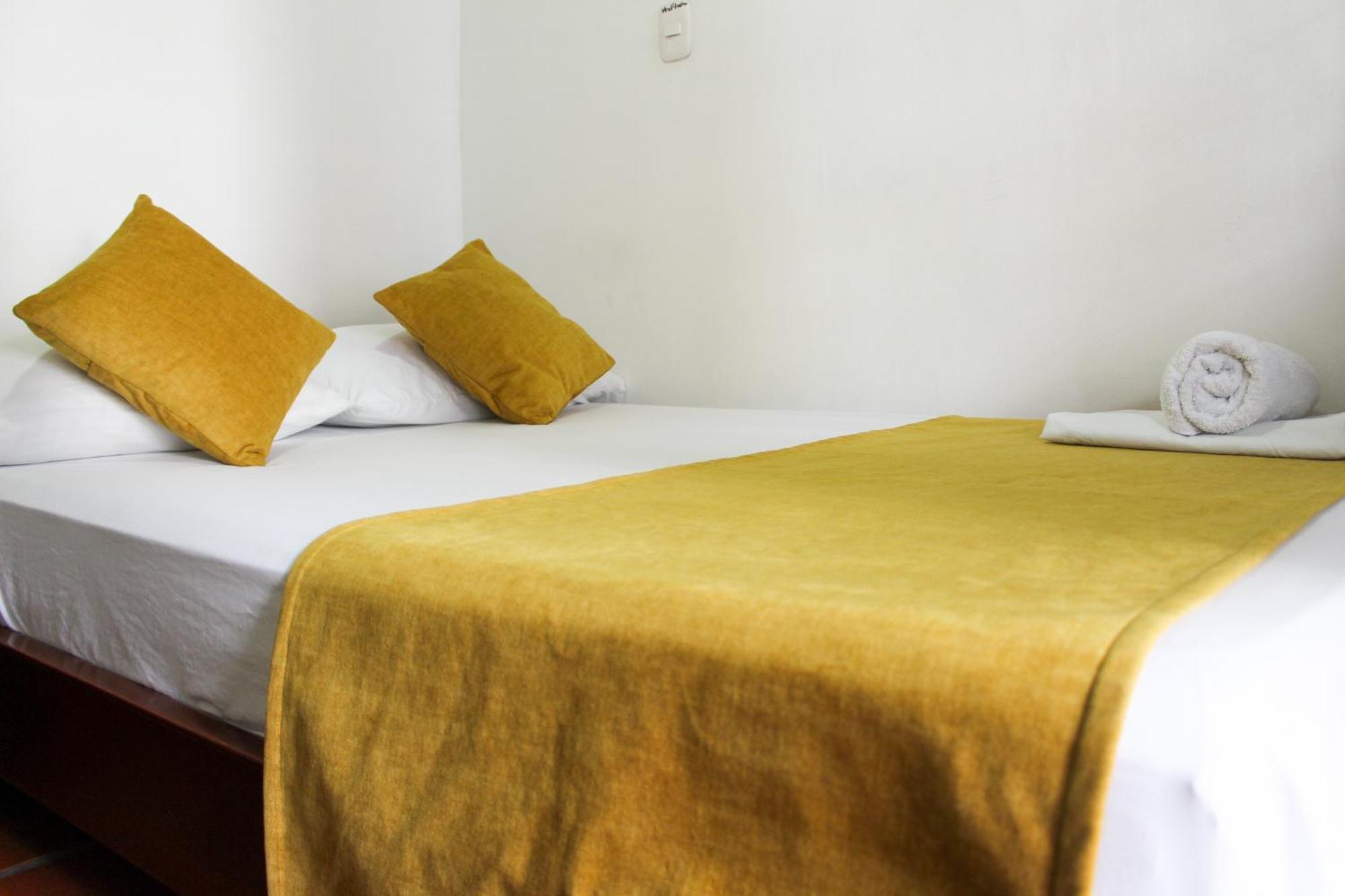 Hotel Colonial San Felipe Giron Exterior photo